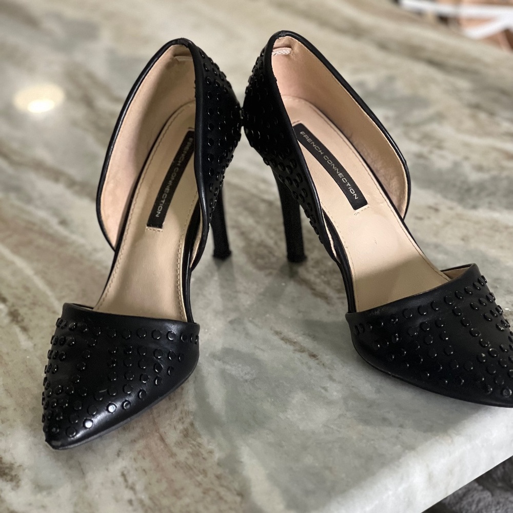 French connection black pumps